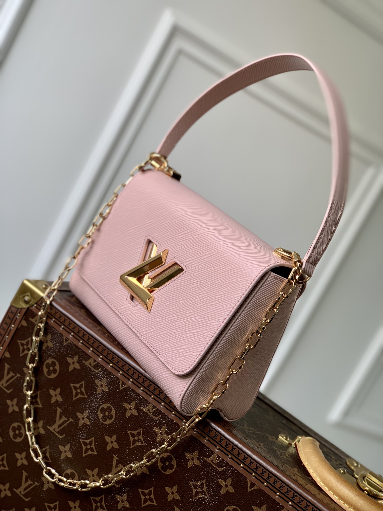 Louis Vuitton Twist MM-23*18*8CM