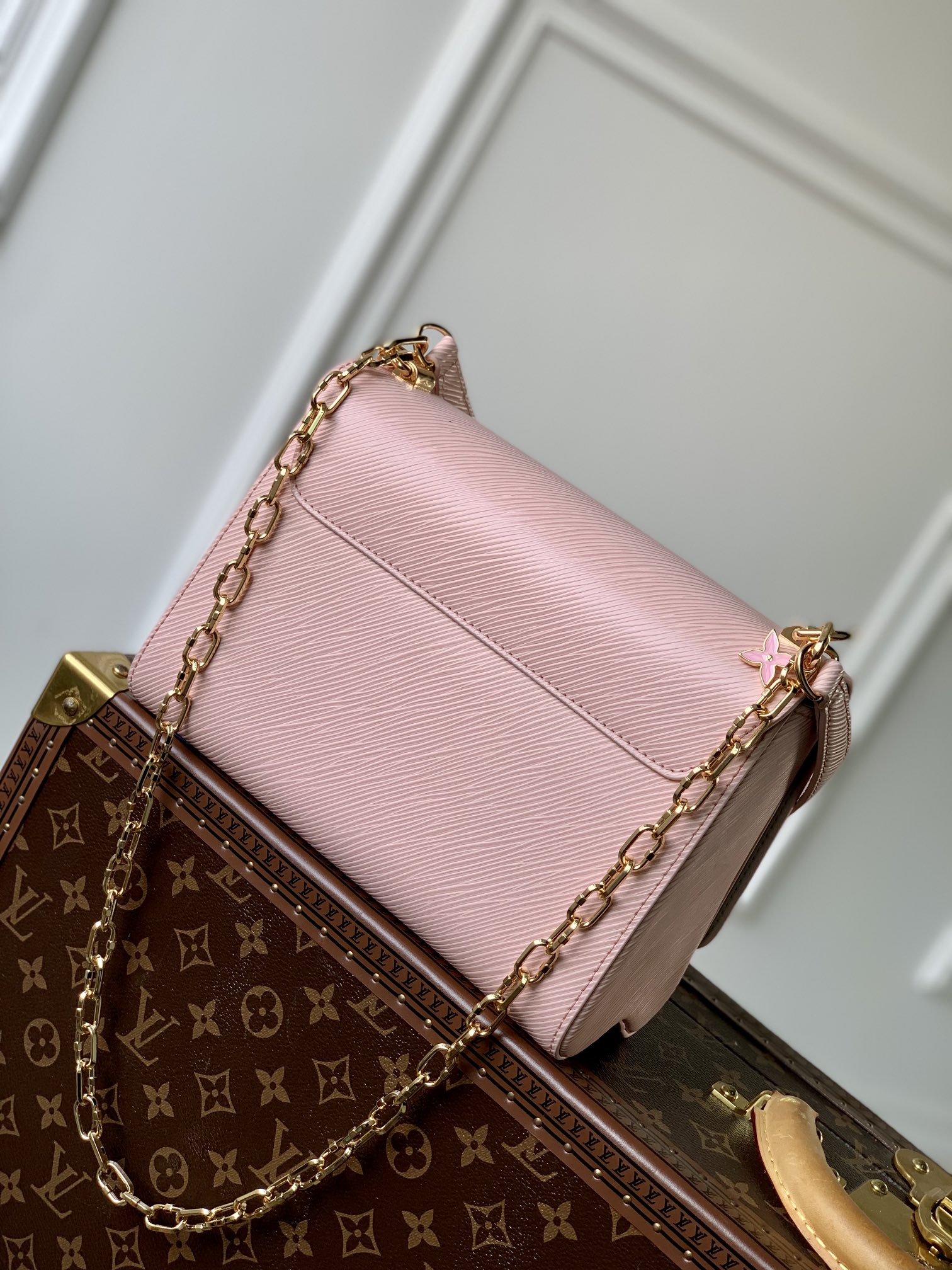 Louis Vuitton Twist MM-23*18*8CM