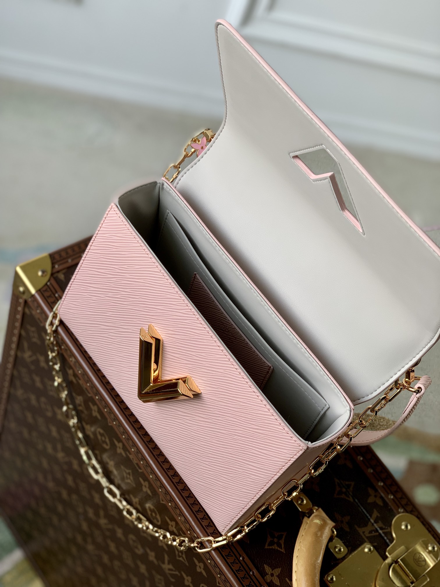 Louis Vuitton Twist MM-23*18*8CM