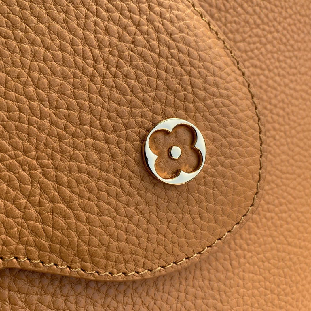 Louis Vuitton Capucines BB-M21164-27*18*9CM