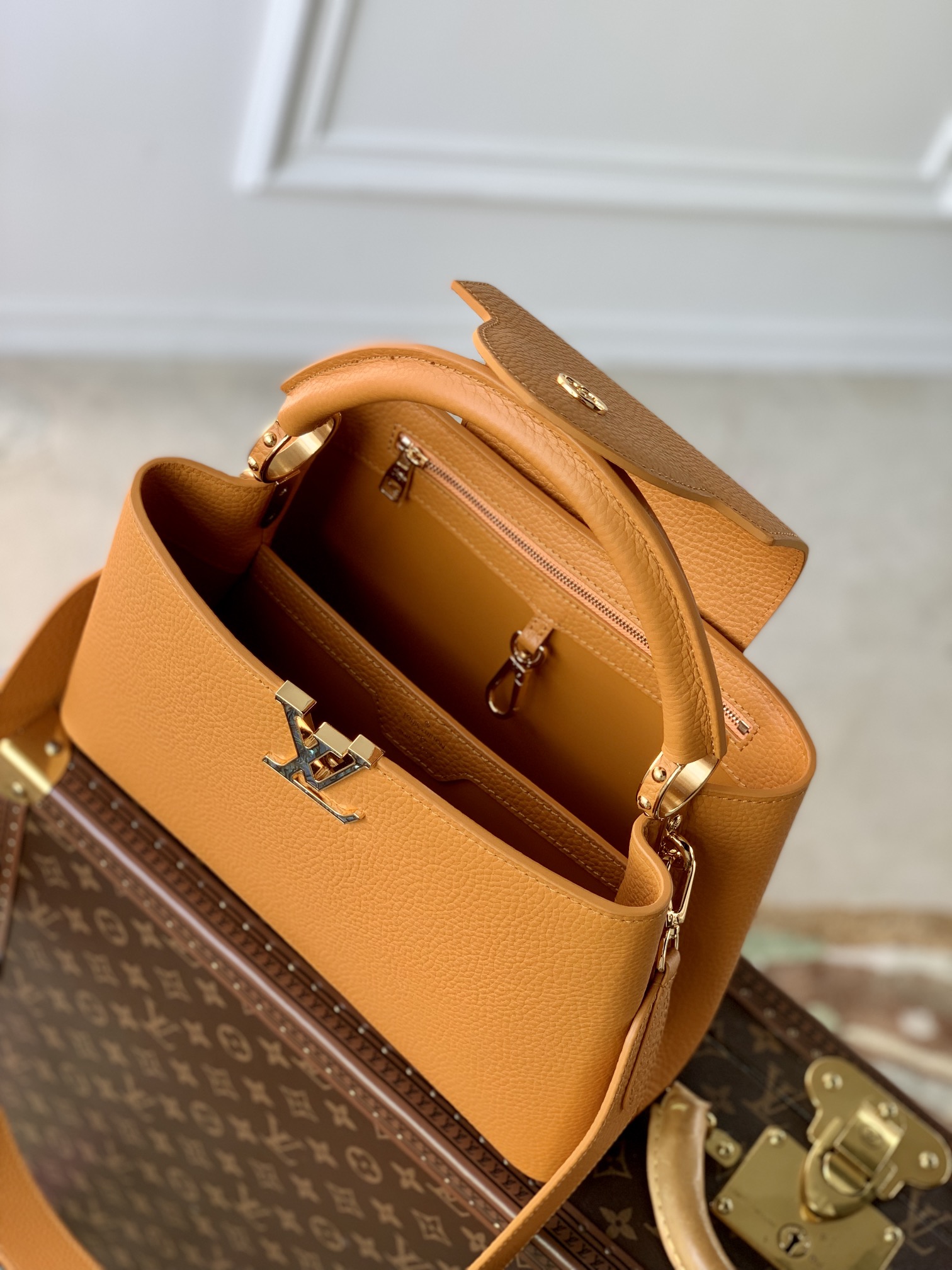 Louis Vuitton Capucines Bag-31.5*20*11CM