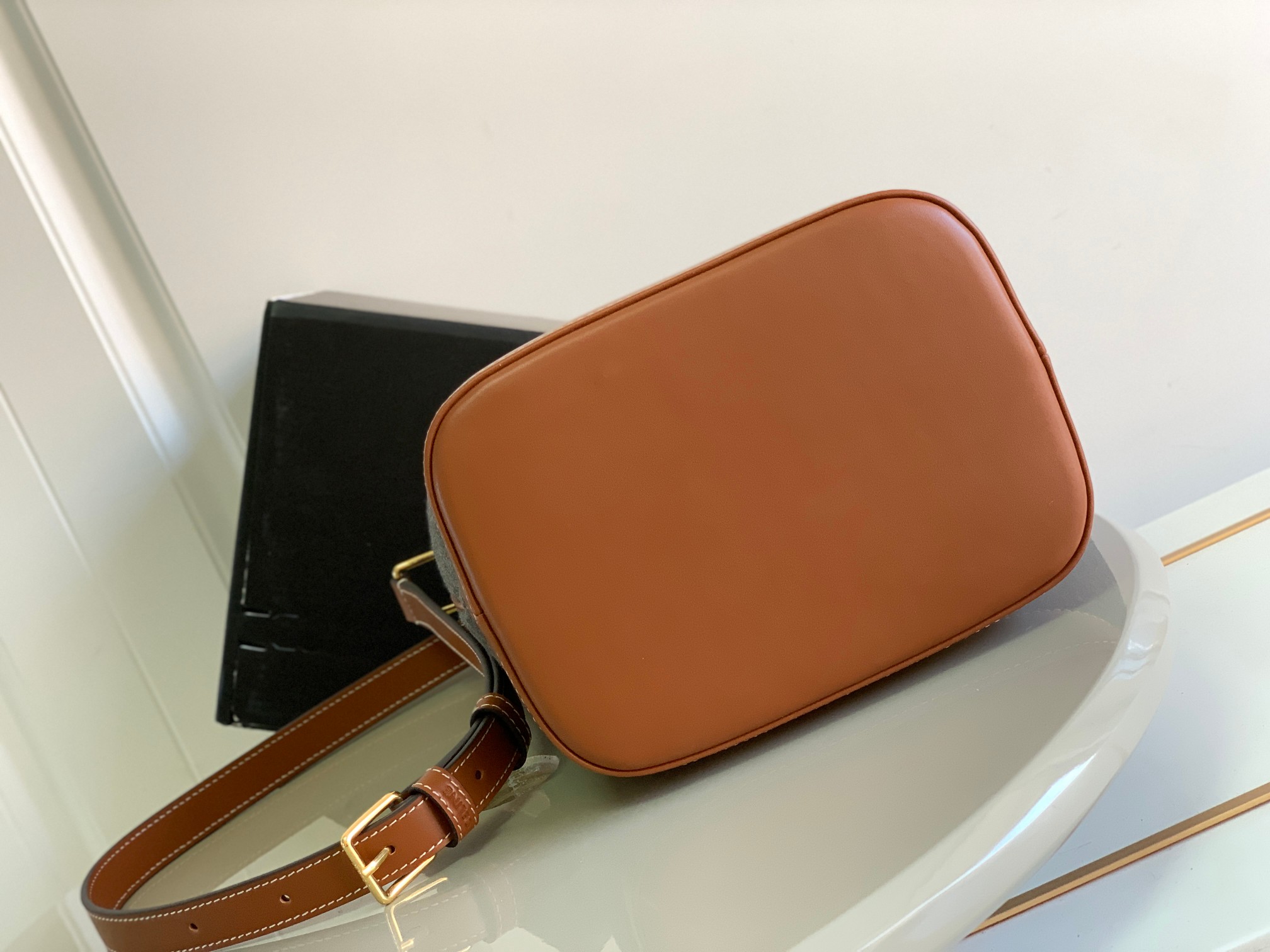 Celina Cuir Bucket-30×22×13CM