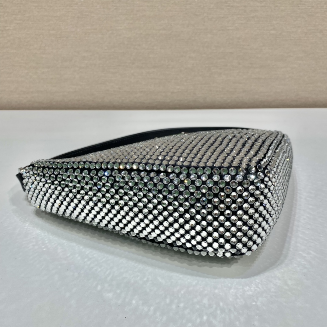 Prada Triangle Handbags lNQ044-26*15*5.5CM