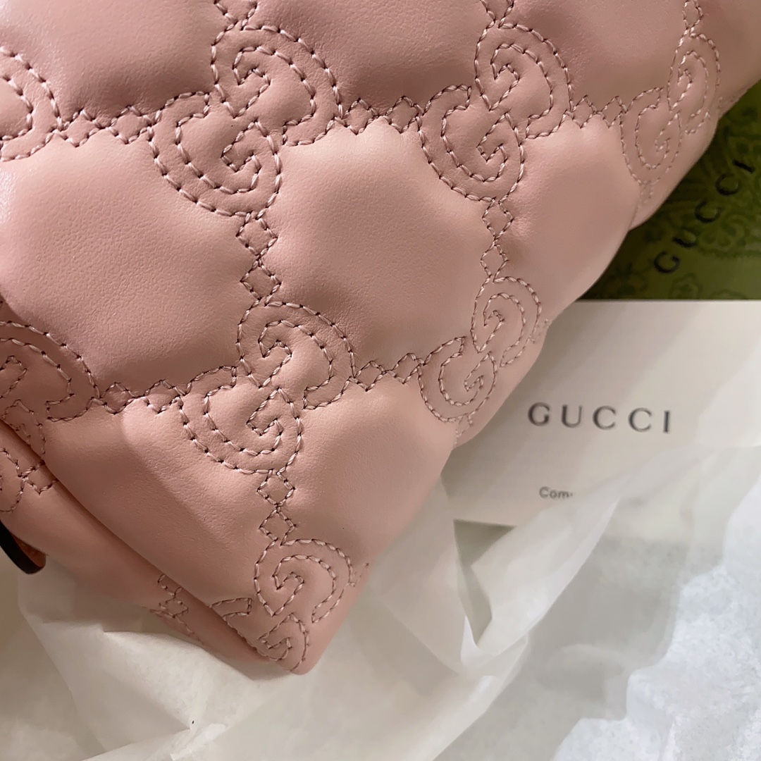 Gucci GG Matelassé Cosmetic Bag-16*12.5*9CM