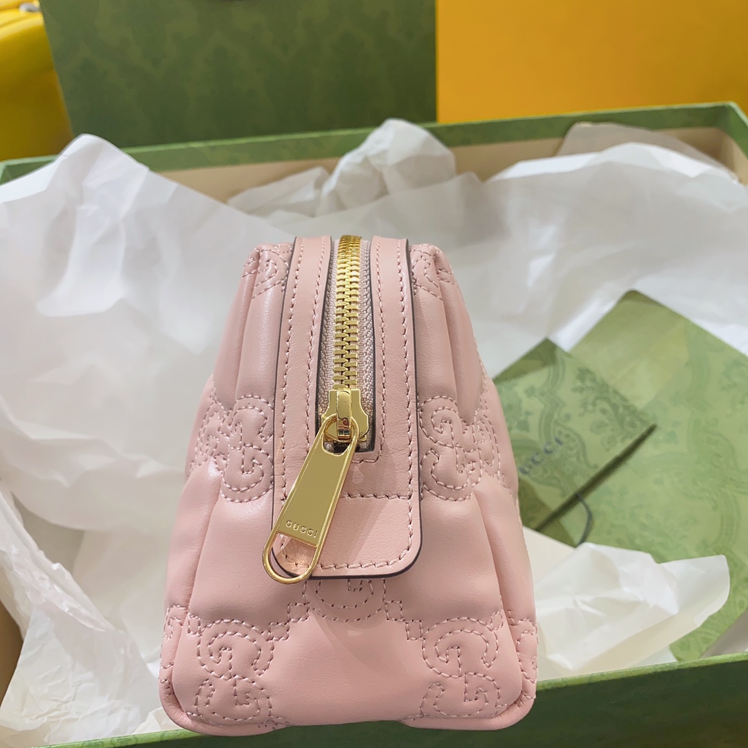 Gucci GG Matelassé Cosmetic Bag-16*12.5*9CM Gucci GG Matelassé Cosmetic Bag-16*12.5*9CM
