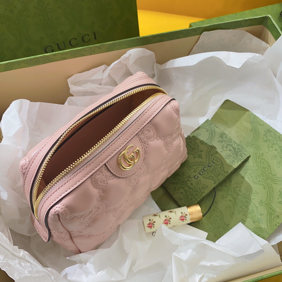Gucci GG Matelassé Cosmetic Bag-16*12.5*9CM Gucci GG Matelassé Cosmetic Bag-16*12.5*9CM