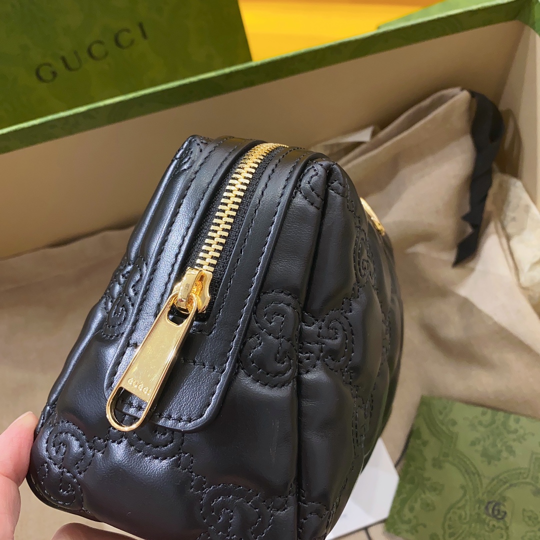 Gucci GG Matelassé Cosmetic Bag-16*12.5*9CM Gucci GG Matelassé Cosmetic Bag-16*12.5*9CM