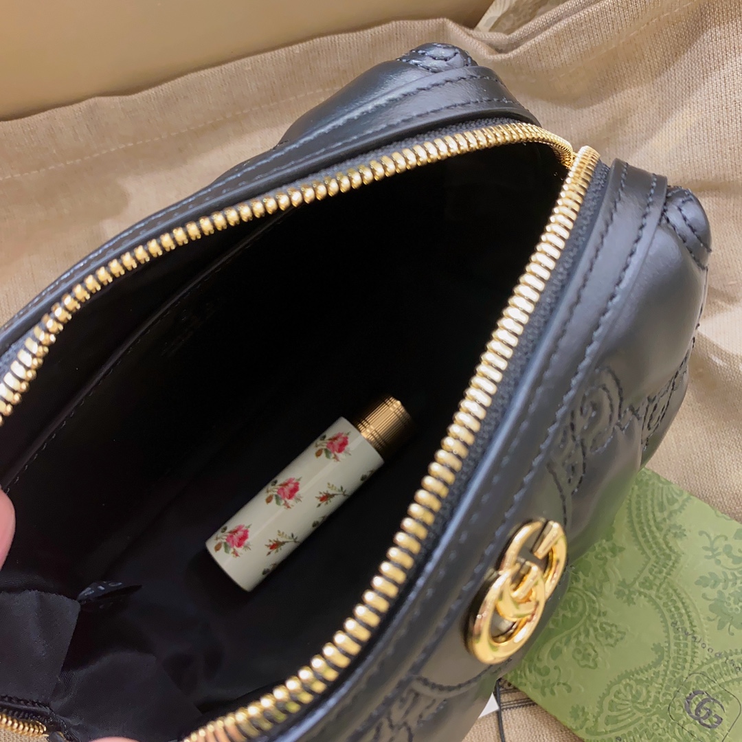 Gucci GG Matelassé Cosmetic Bag-16*12.5*9CM Gucci GG Matelassé Cosmetic Bag-16*12.5*9CM