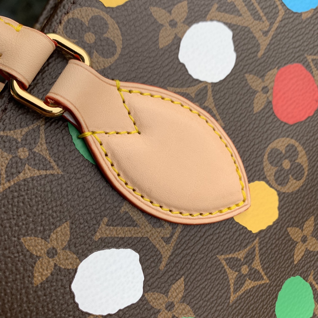 Louis Vuitton x YKOnthego Handbag-35 x 27 x 14 CM