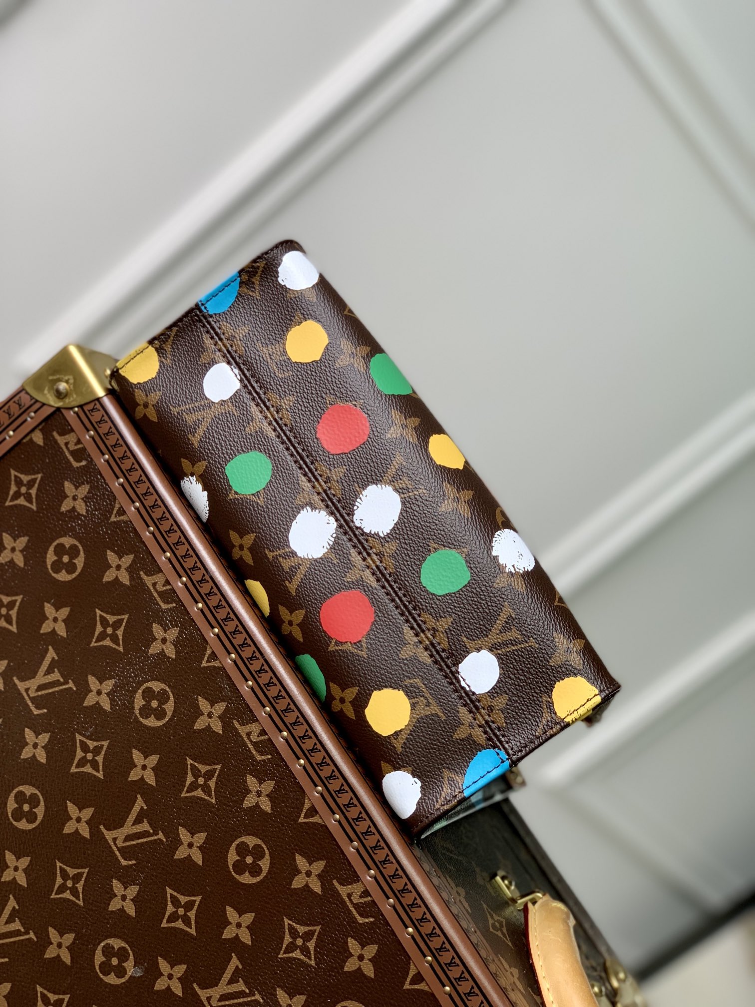 Louis Vuitton x YK Onthego Handbag-25*19*11.5 CM