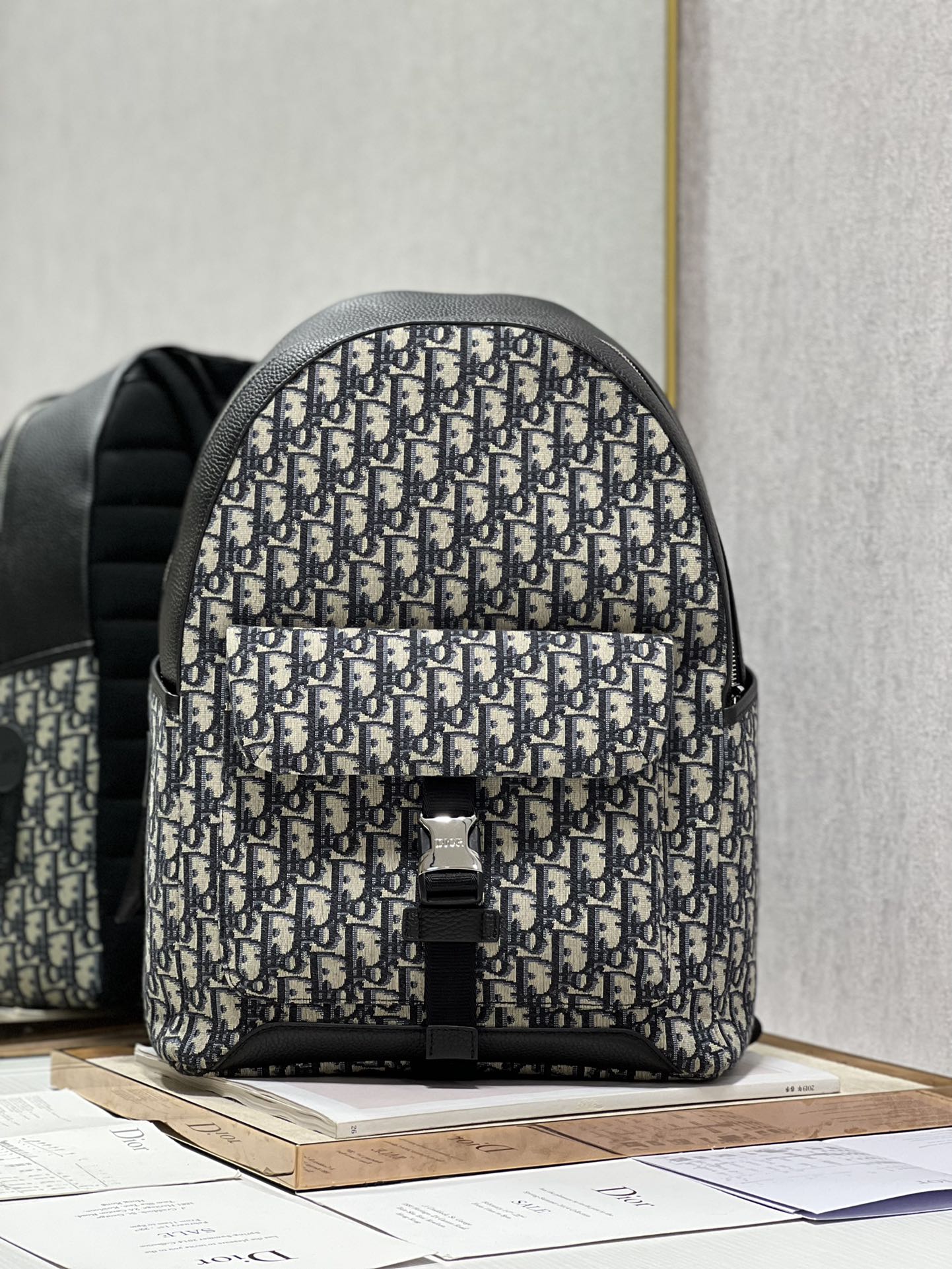 Diro Oblique Explorer Backpack-30×42×14.5CM