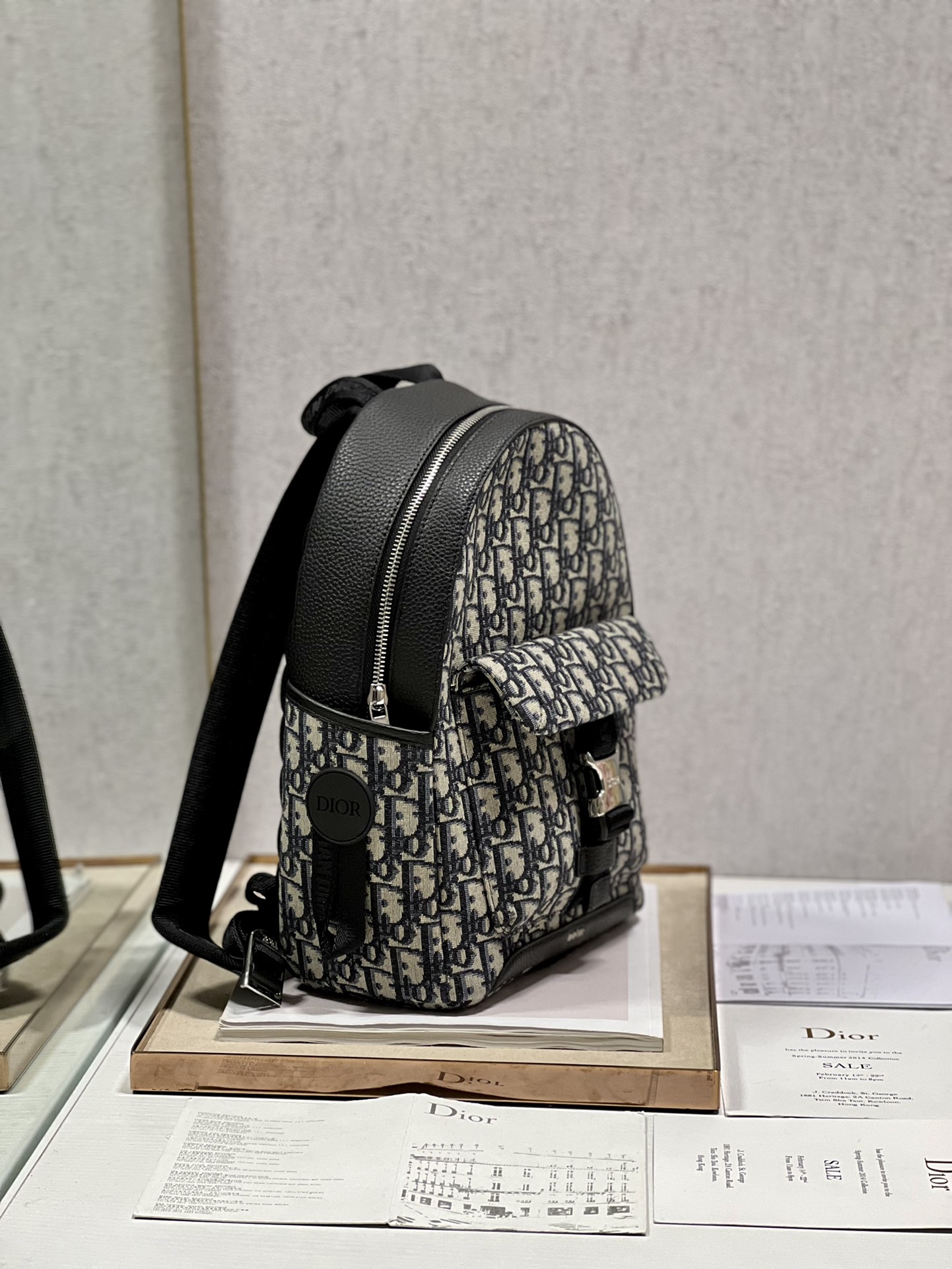 Diro Oblique Explorer Backpack-23.5×11×32CM