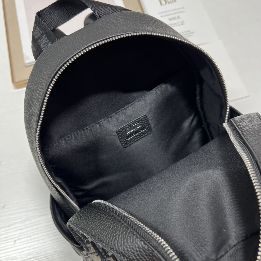 Diro Oblique Explorer Backpack-23.5×11×32CM
