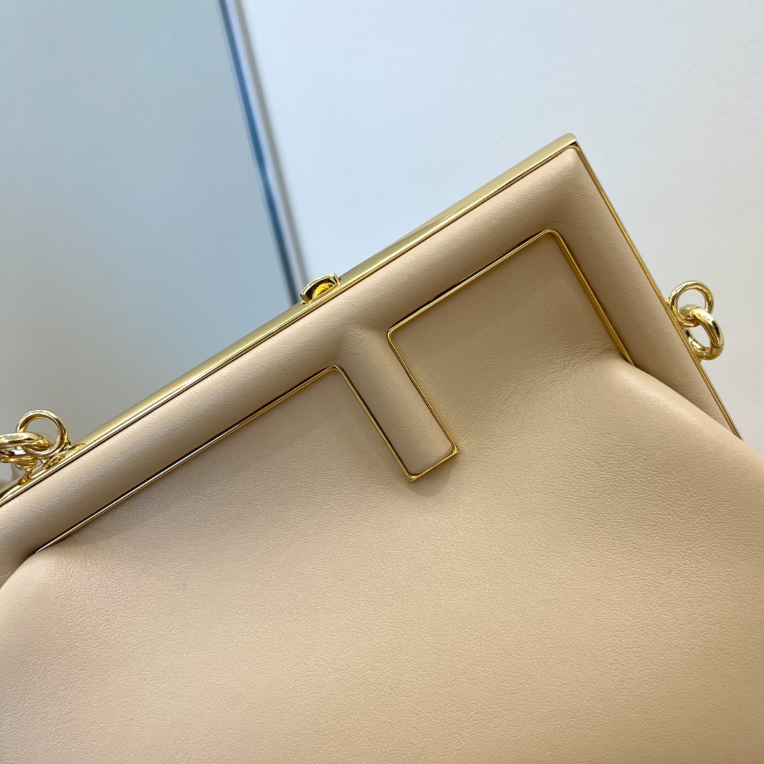 Fendi First Bag-26*18*9.CM