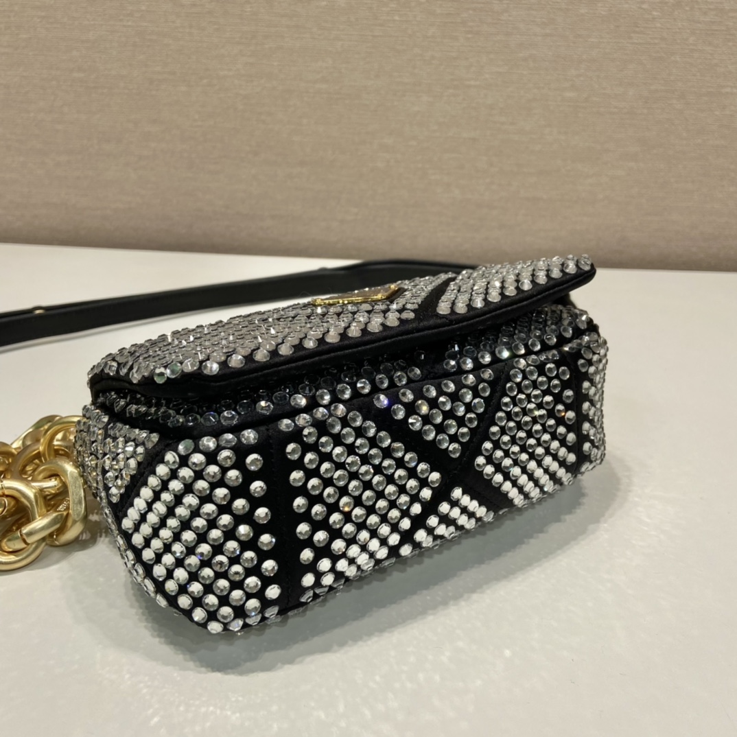 Prada Handbags BD329-17*11.5*6.5CM Prada Handbags BD329-17*11.5*6.5CM