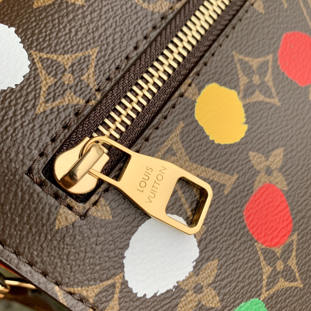 Louis Vuitton Pochette Metis Handbags-25*19*7CM