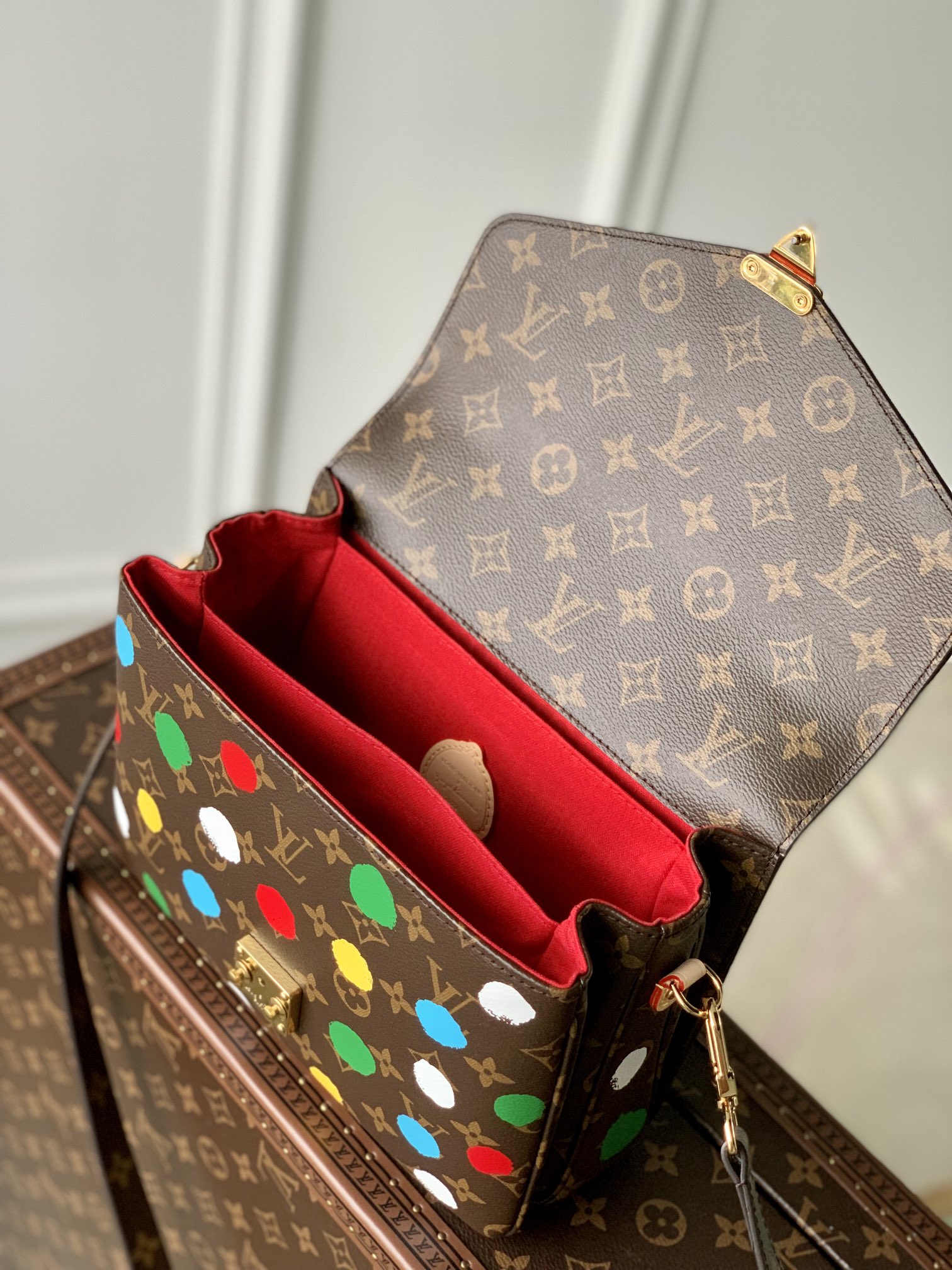 Louis Vuitton Pochette Metis Handbags-25*19*7CM
