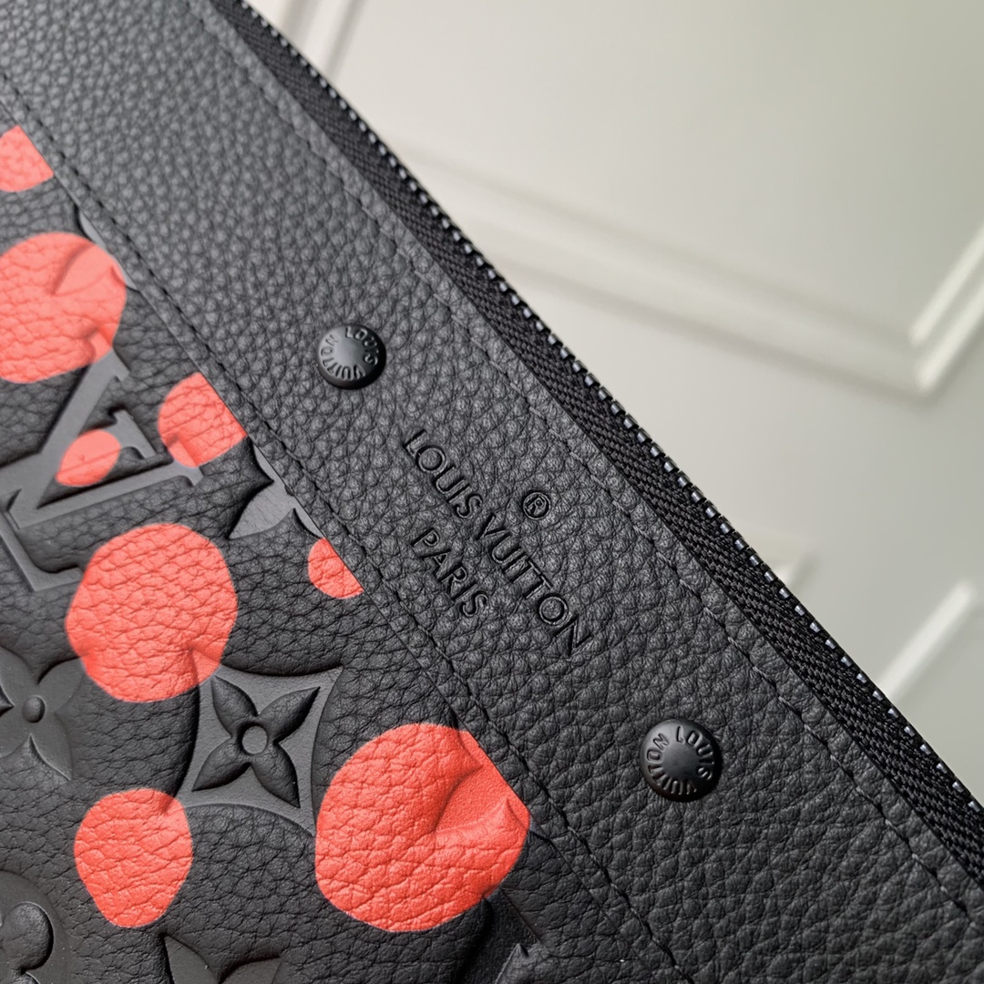 Louis Vuitton x YK Pochette To Go-30 x 21.5 x 1 CM