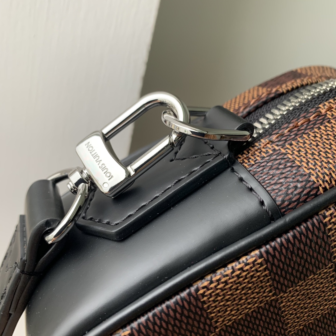 Louis Vuitton Pochette Kasai -25 x 15.5 x 6.5 CM Louis Vuitton Pochette Kasai -25 x 15.5 x 6.5 CM