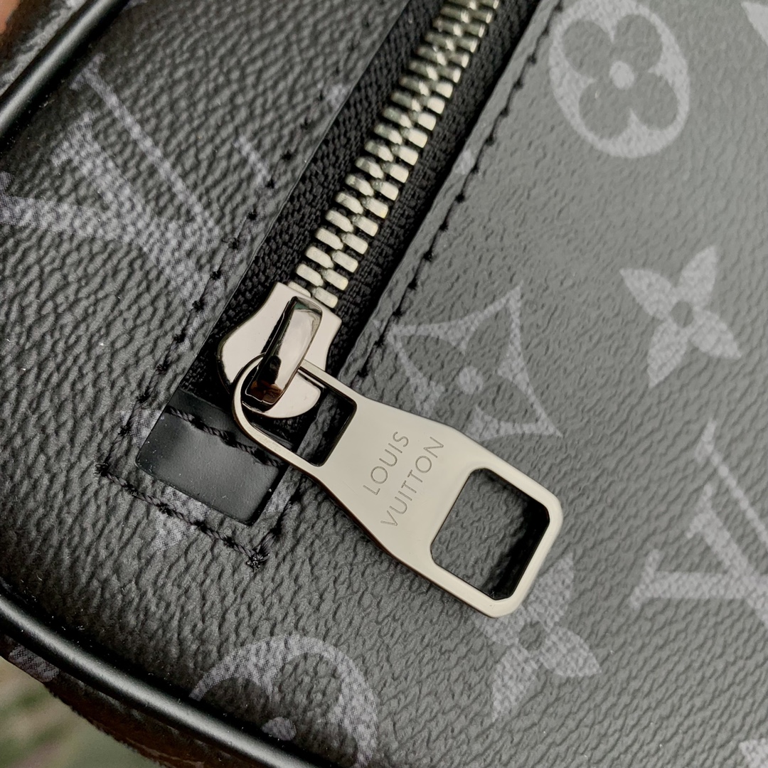Louis Vuitton Pochette Kasai -25 x 15.5 x 6.5 CM Louis Vuitton Pochette Kasai -25 x 15.5 x 6.5 CM