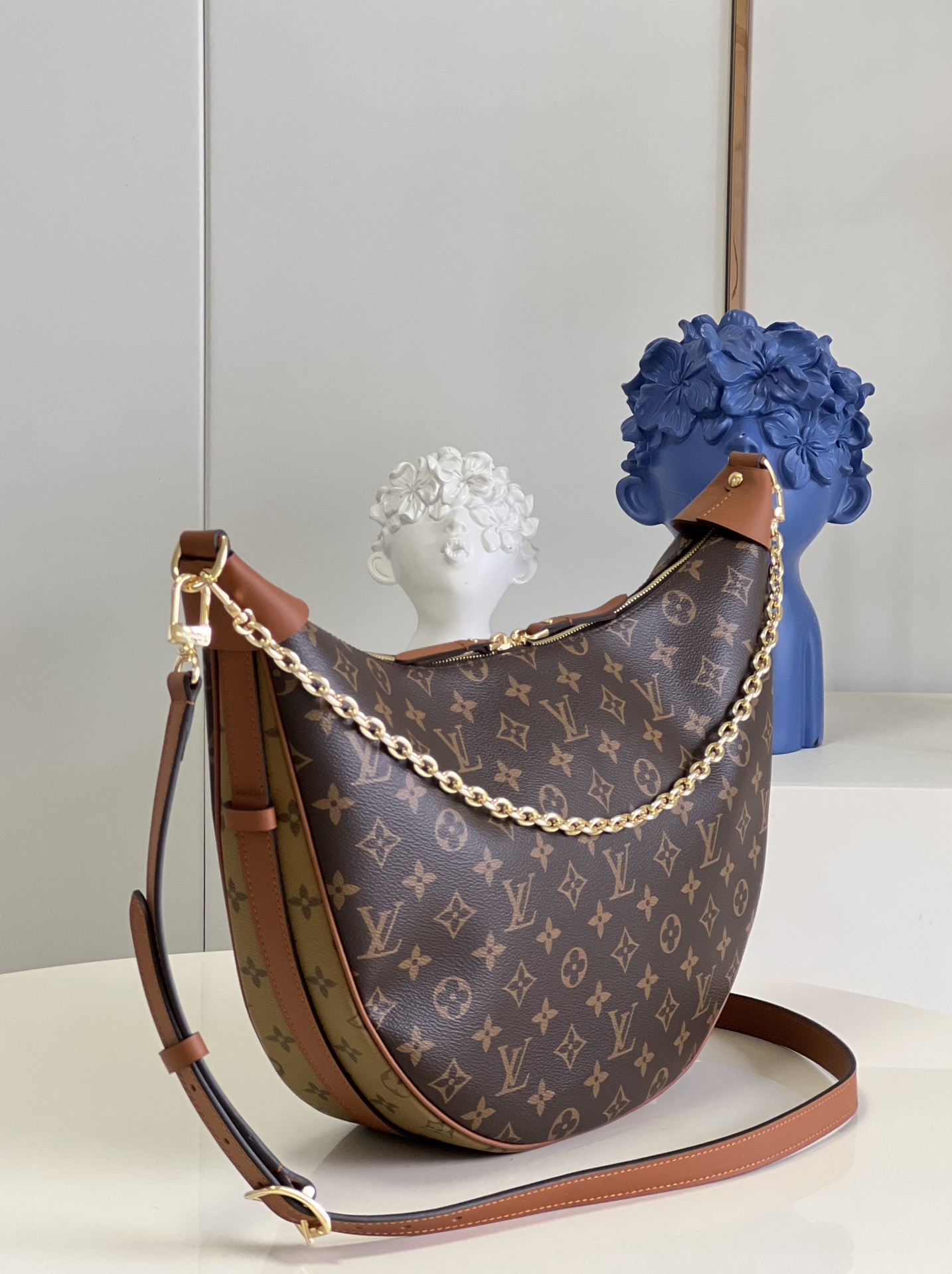 Louis Vuitton Loop Handbags-M46311-38×30×10CM