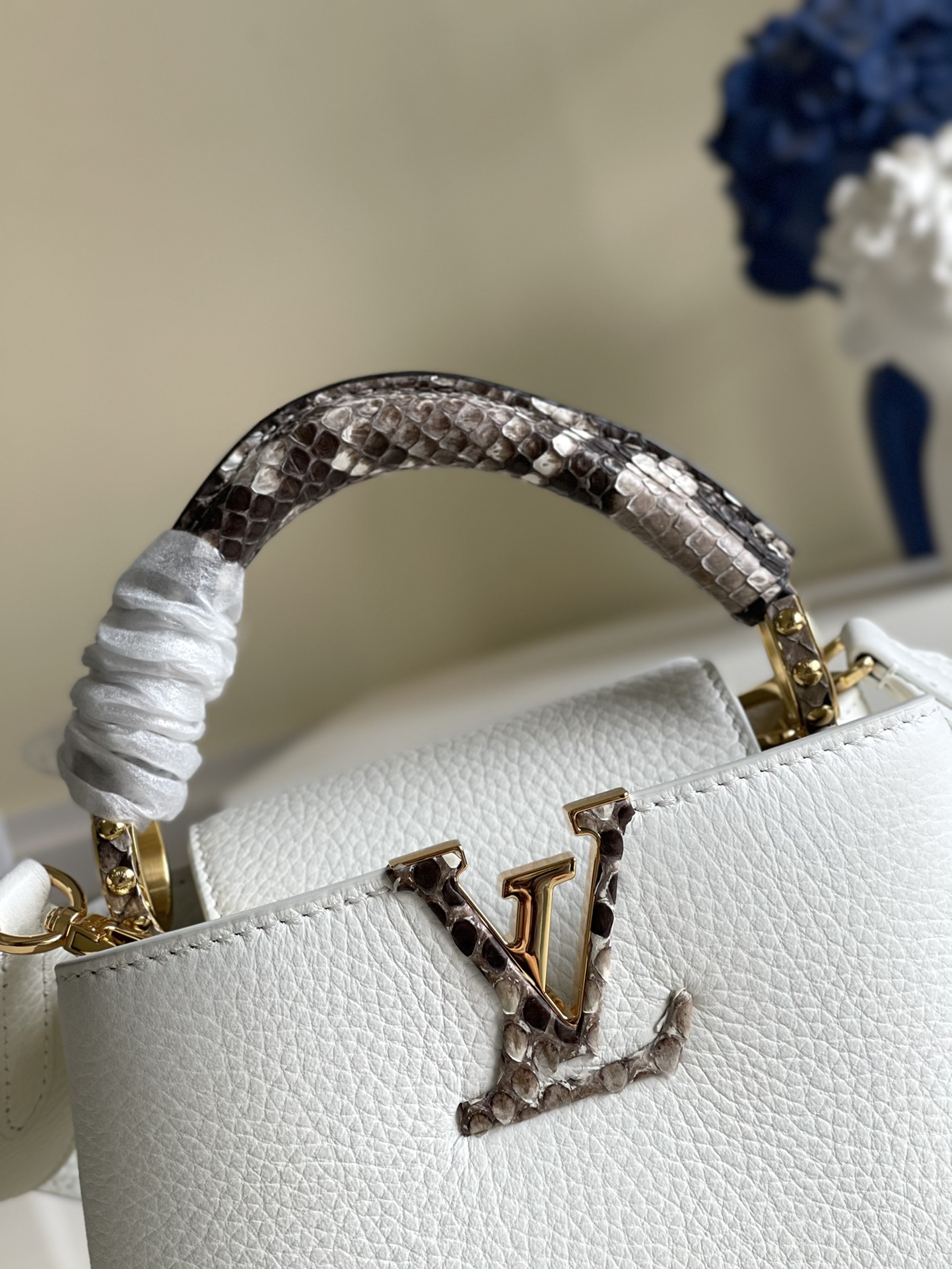 Louis Vuitton Mini Capucines Handlebag-21*14*8CM
