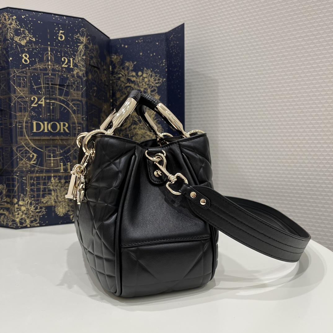 Diro 95-22 Top Handbags-25*10*16CM