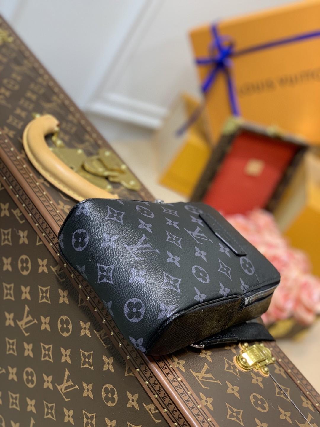 Louis Vuitton Outdoor Slingbag-13*21*5CM Louis Vuitton Outdoor Slingbag-13*21*5CM