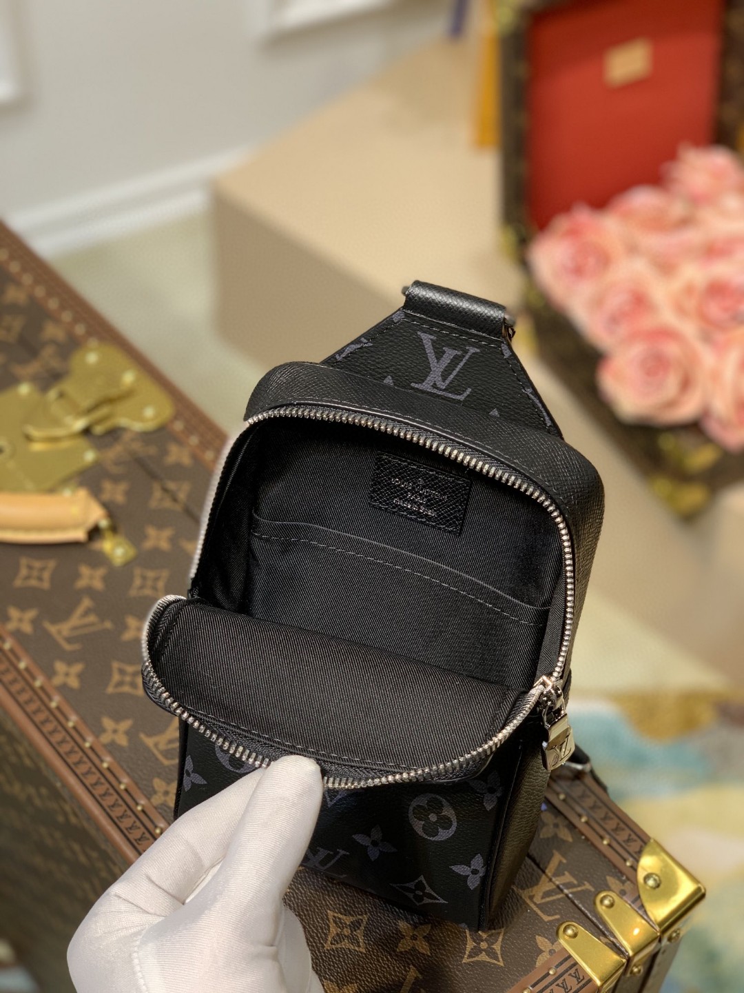 Louis Vuitton Outdoor Slingbag-13*21*5CM Louis Vuitton Outdoor Slingbag-13*21*5CM