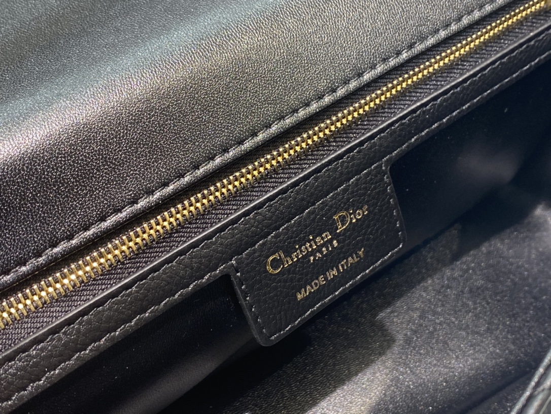 Diro 2022 Caro Bag-25CM