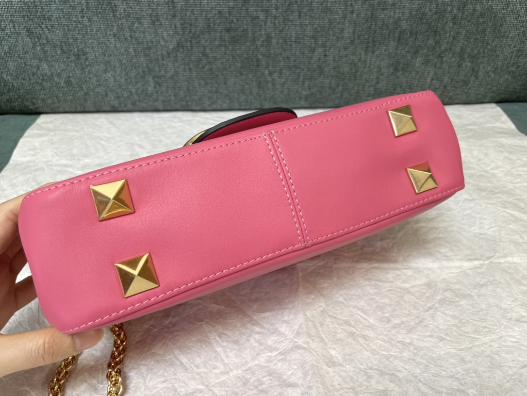 Valentino GaravaniStudSian-28*17*8CM