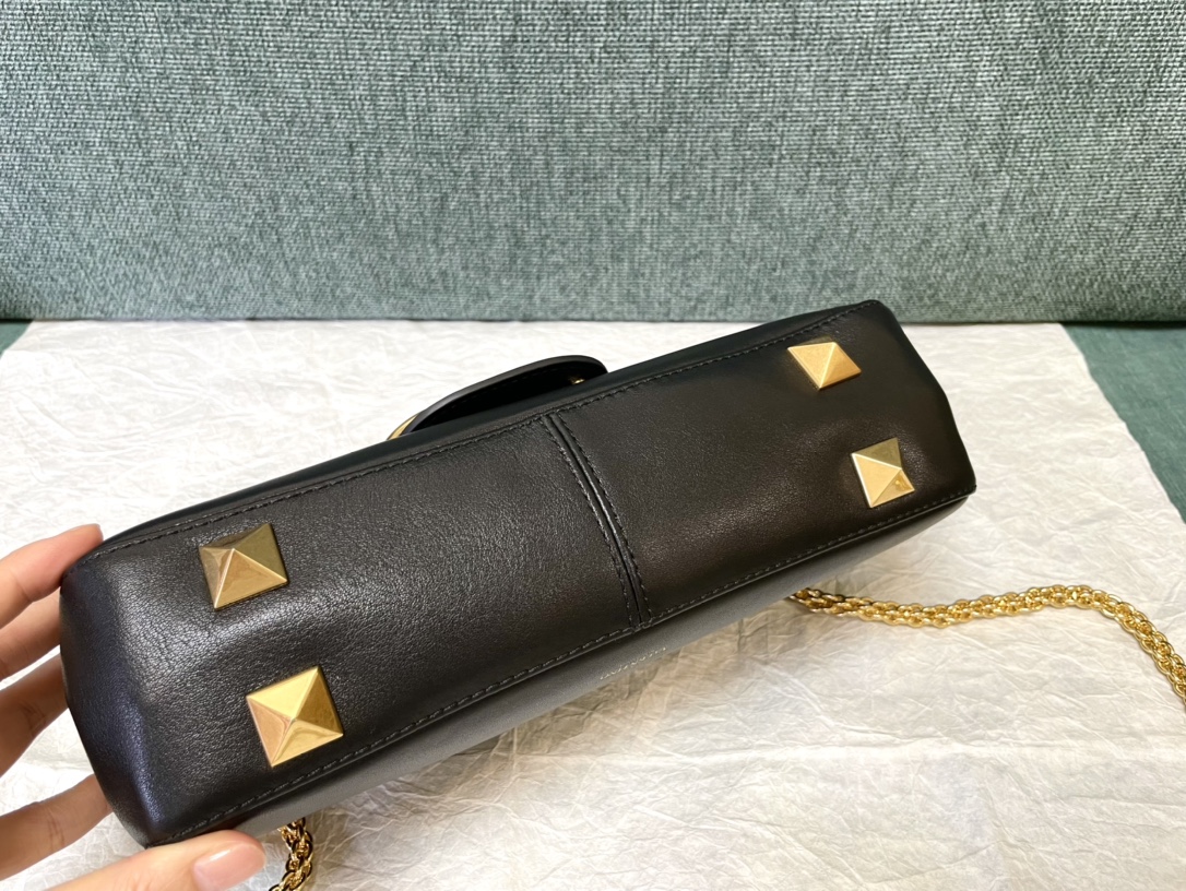 Valentino GaravaniStudSian-28*17*8CM