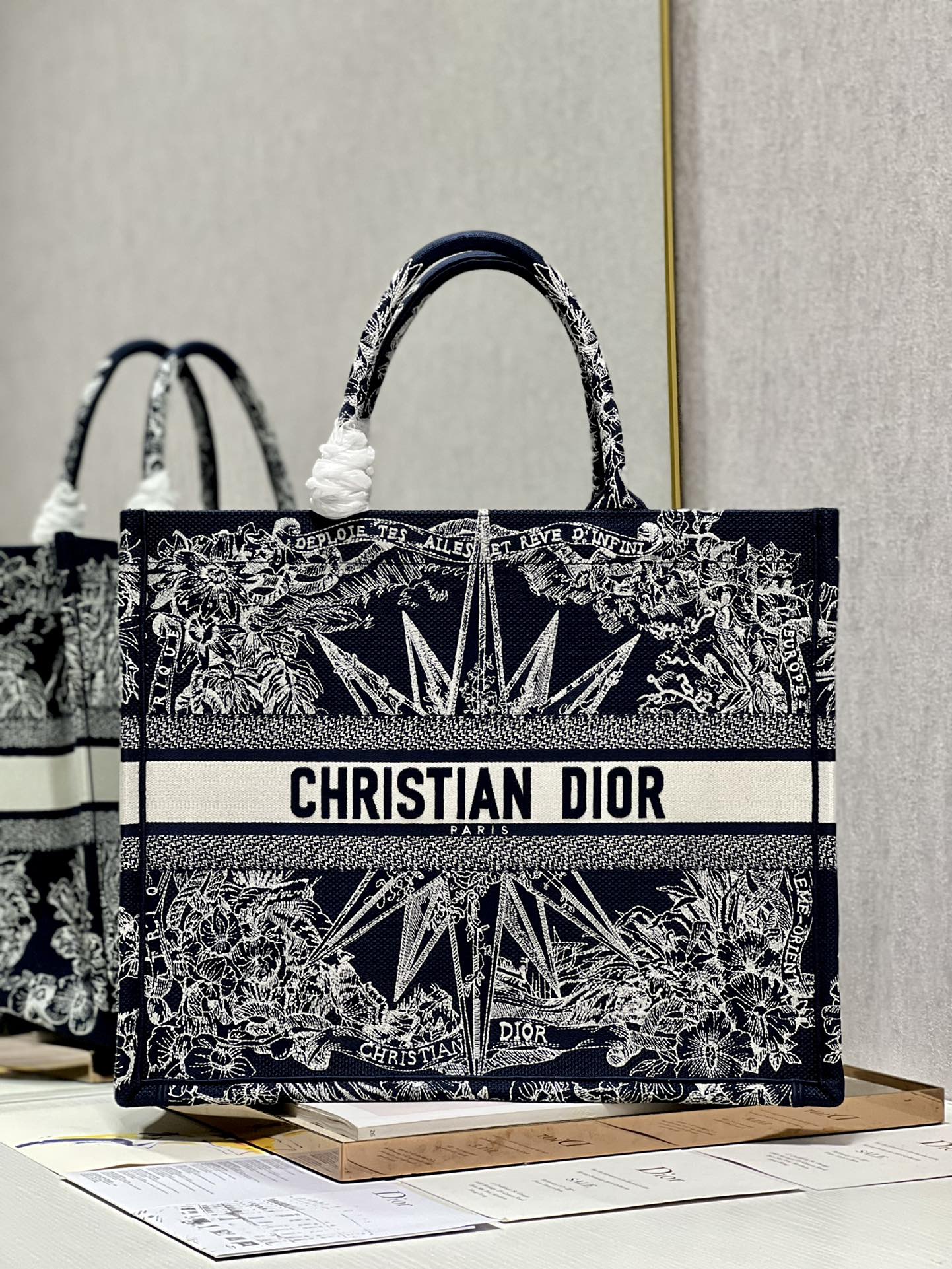 Diro Book Tote Bags-42*32*5CM