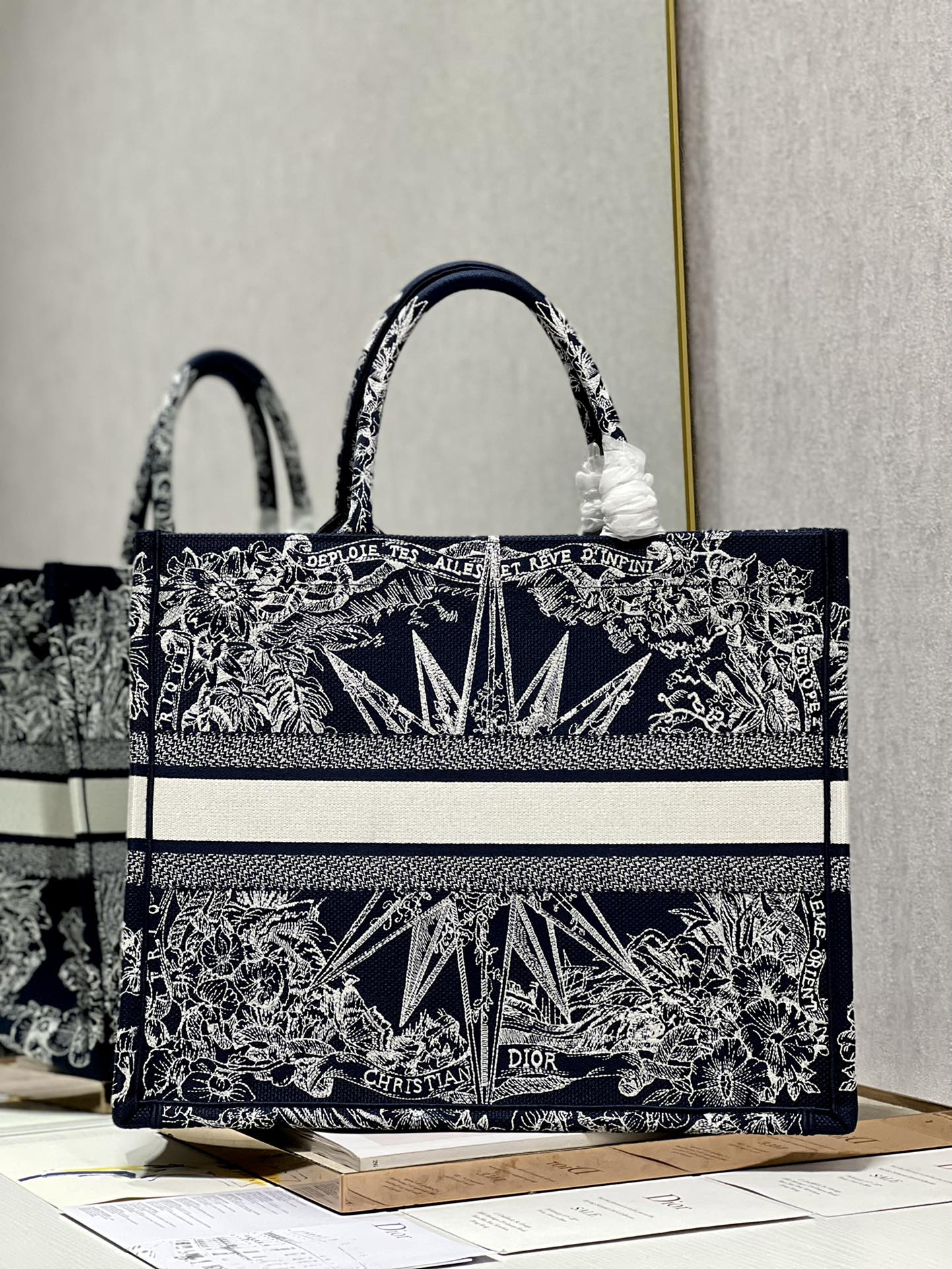 Diro Book Tote Bags-42*32*5CM