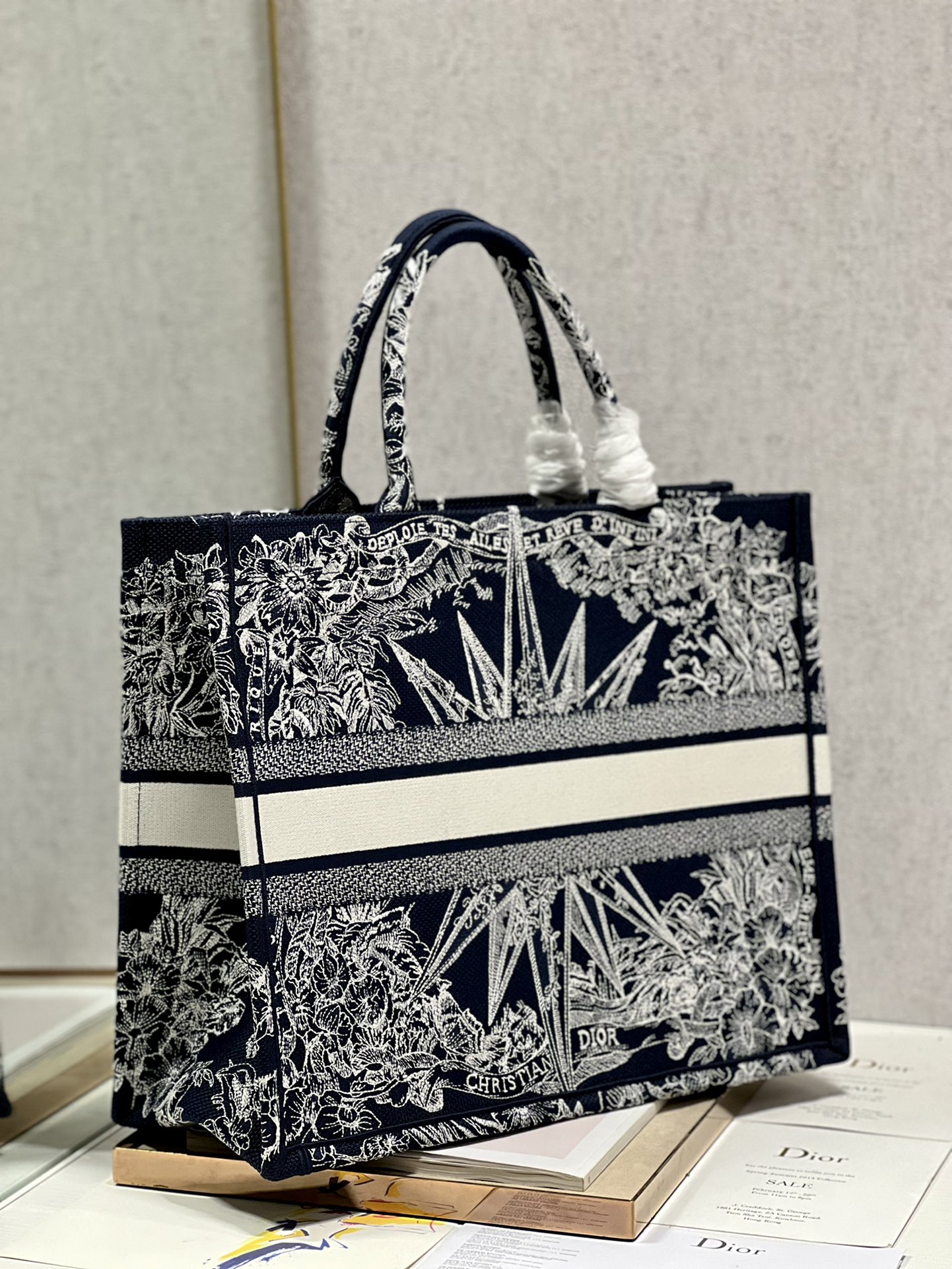 Diro Book Tote Bags-42*32*5CM