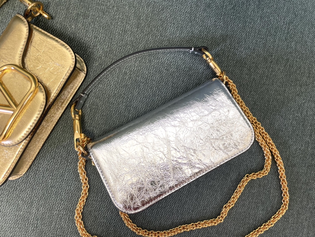 Valentino Garavani Mini Loc-20x 11x5CM
