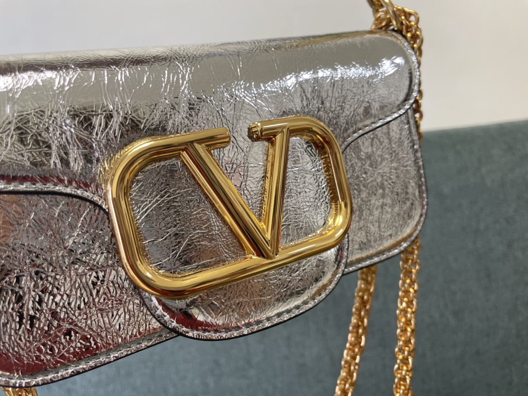Valentino Garavani Mini Loc-20x 11x5CM