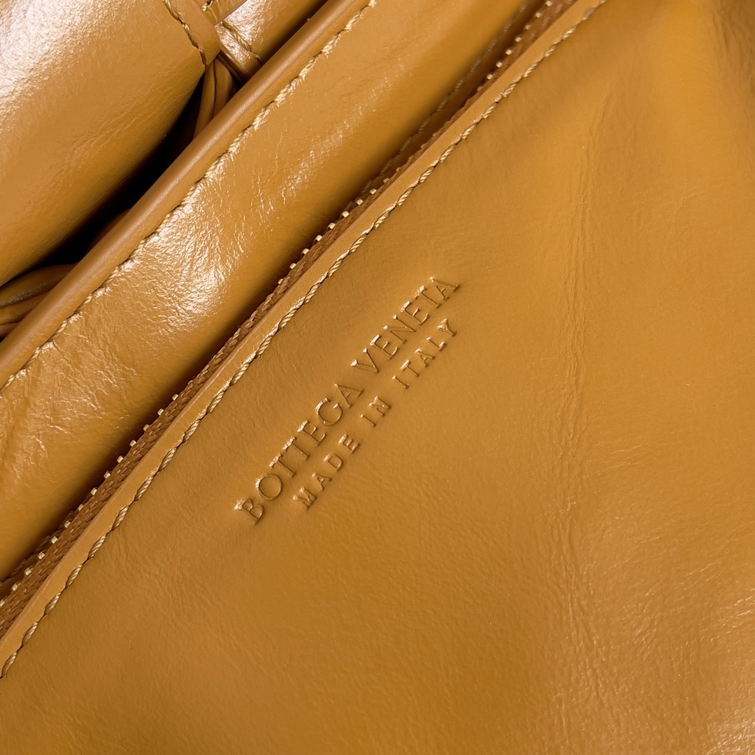 Bottega Veneta Cassette Bag-19*4*12CM Bottega Veneta Cassette Bag-19*4*12CM