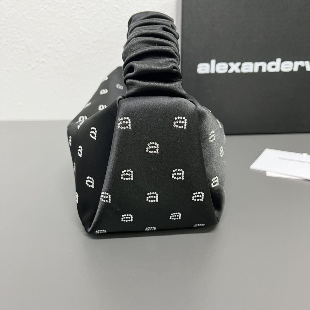 Bottega Veneta Cassette Bag-21CM