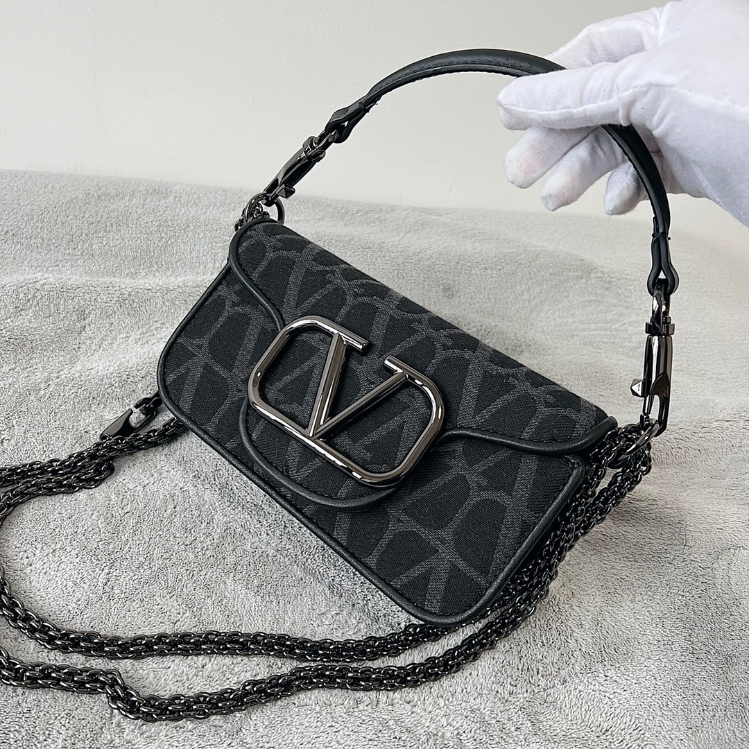 Valentino Garavani Mini Loc-20x 11x5CM