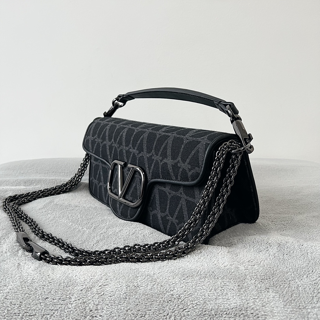 Valentino Garavani Loc-27*13*6CM