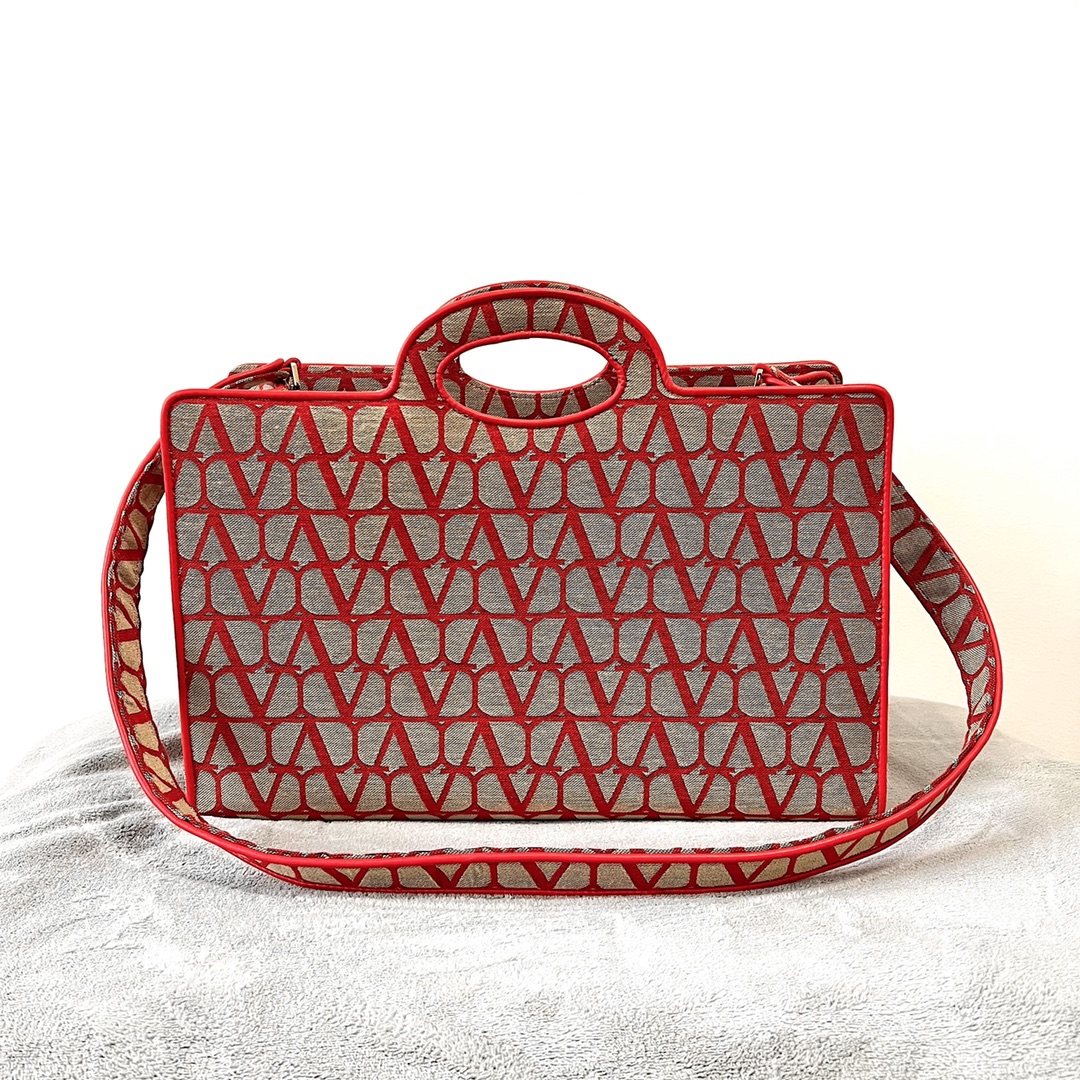 Valentino Garavani La Troisième Toile Iconographe -40*25*17CM