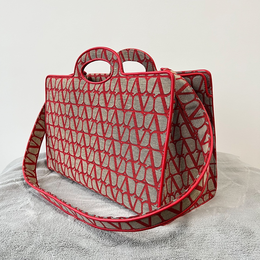 Valentino Garavani La Troisième Toile Iconographe -40*25*17CM