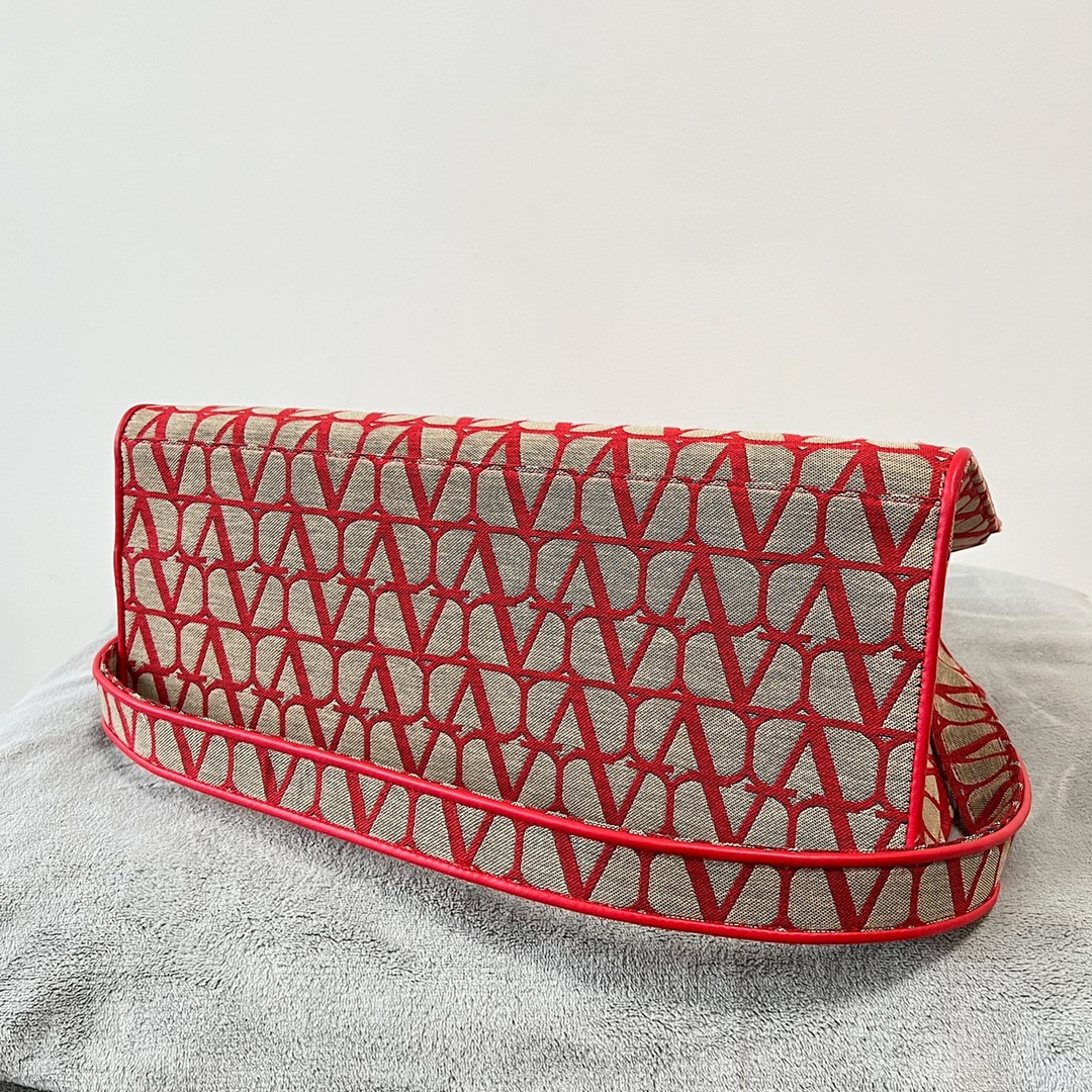 Valentino Garavani La Troisième Toile Iconographe -40*25*17CM