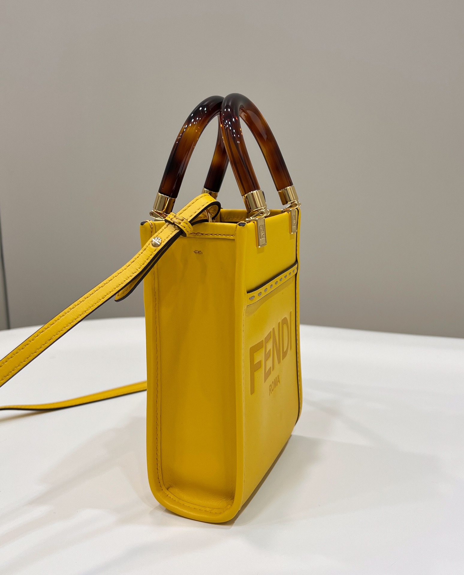 Fendi Mini Tote Bag-13*18*6.5CM Fendi Mini Tote Bag-13*18*6.5CM