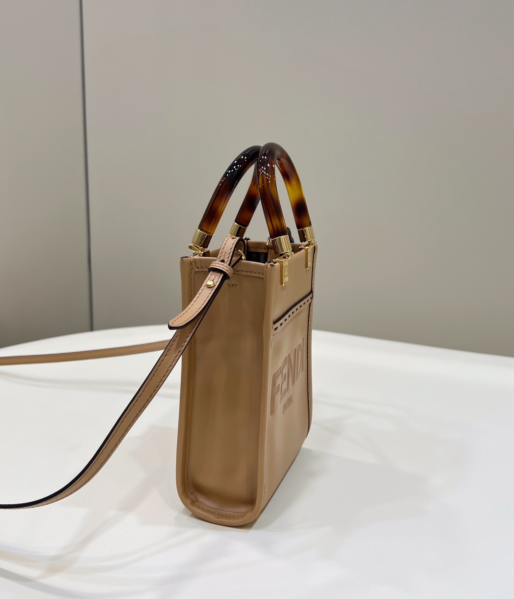 Fendi Mini Tote Bag-13*18*6.5CM