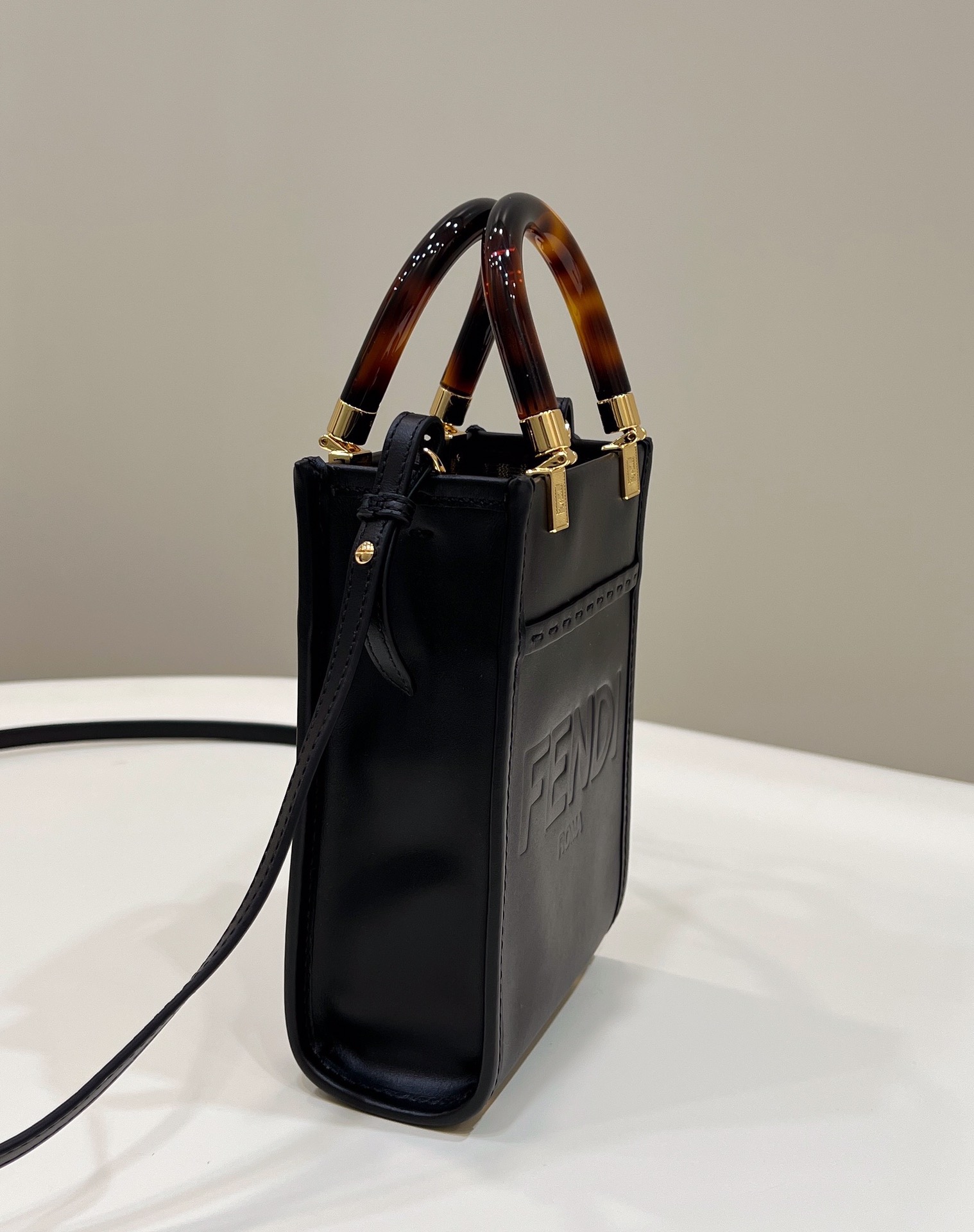 Fendi Mini Tote Bag-13*18*6.5CM