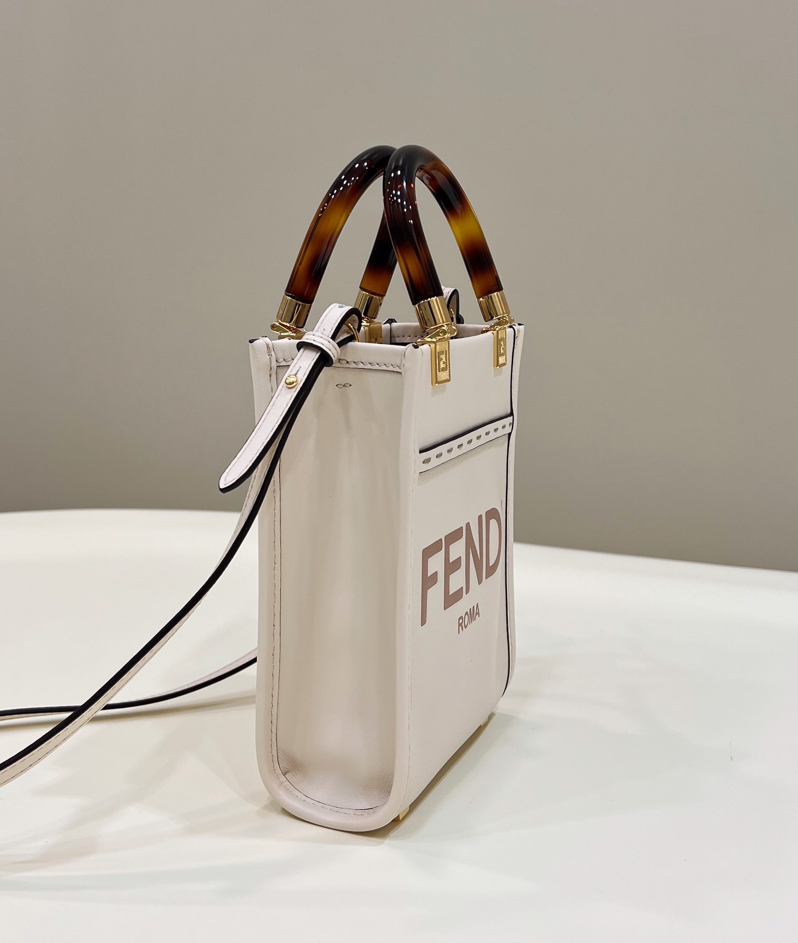 Fendi Mini Tote Bag-13*18*6.5CM