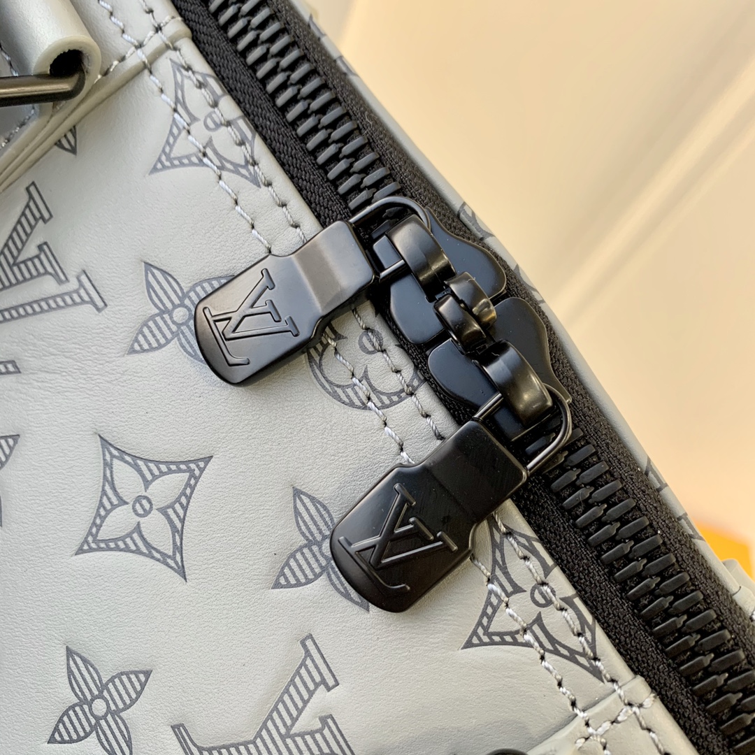 Louis Vuitton Keepall BANDOULIÈRE- 50 x 29 x 23CM