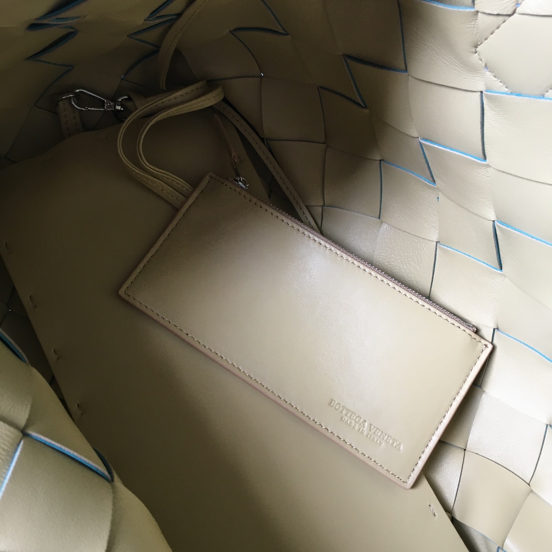 Bottega VenetaTote-41*26CM